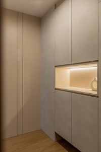 Modern Entryway at Northshore Drive