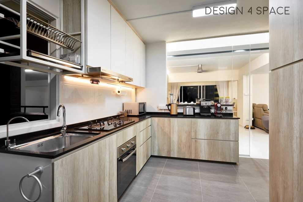 Modern Kitchen with Open Kitchen and Kitchen Backsplash