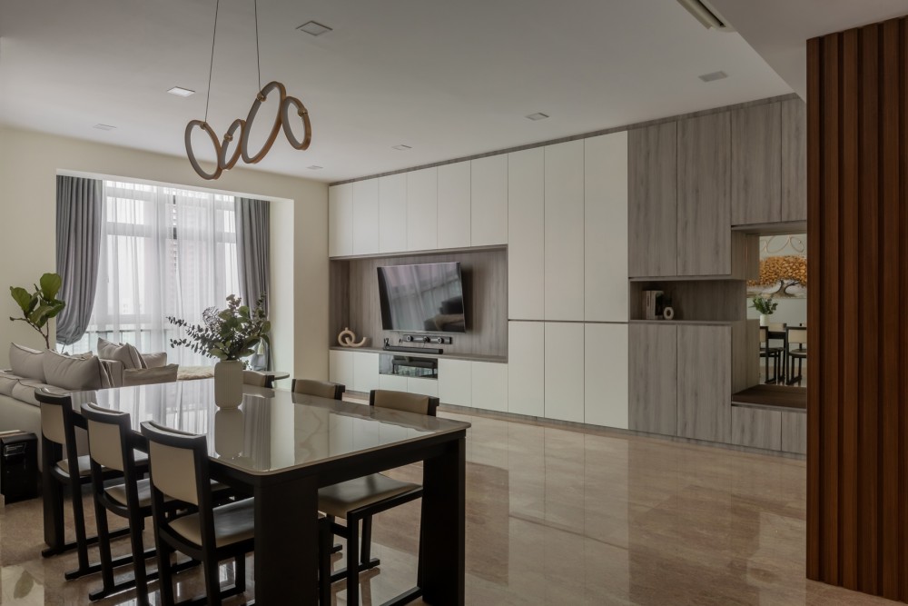 Modern Dining Room with Feature Wall and Dining Table