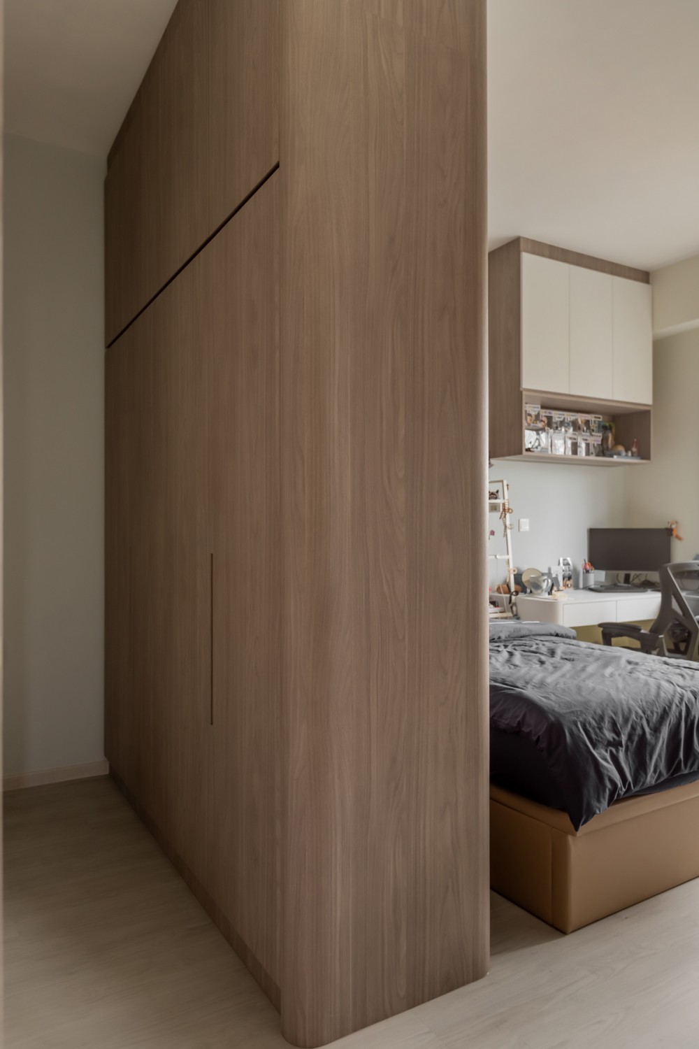 Modern Bedroom with Wardrobe and Storage Cabinets