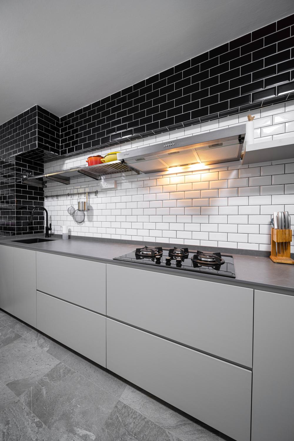 Transitional Kitchen with Drawer Units and Open Storage