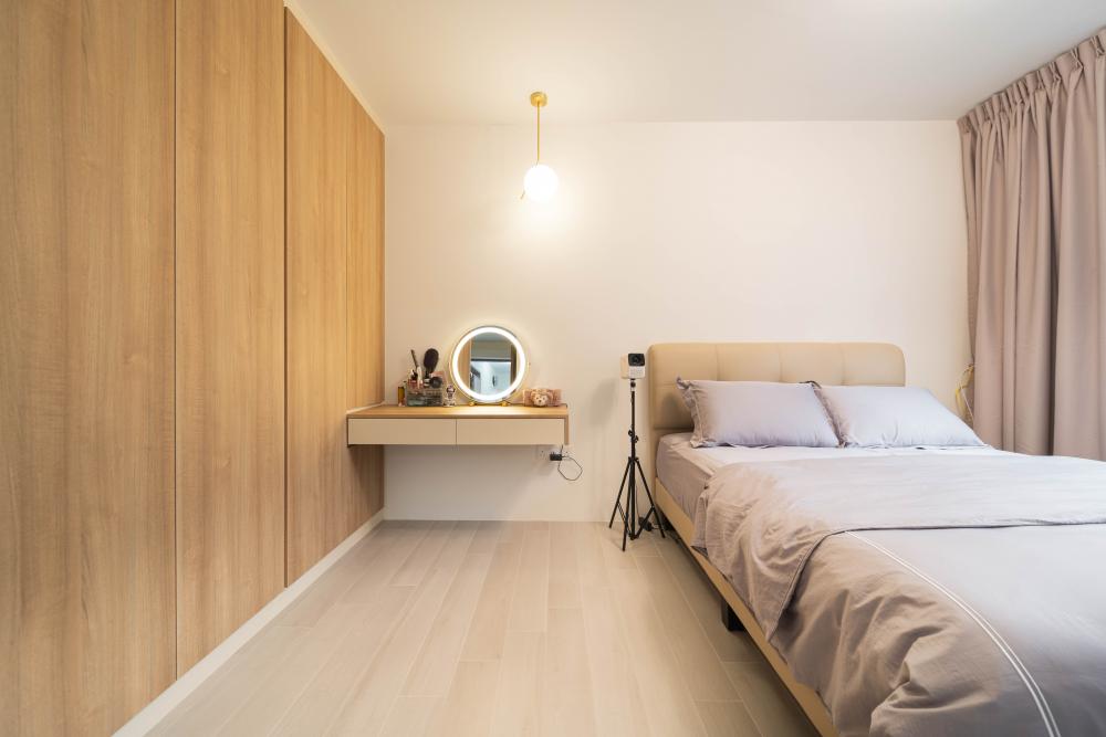 Contemporary Bedroom with Wardrobe and Vanity Counter