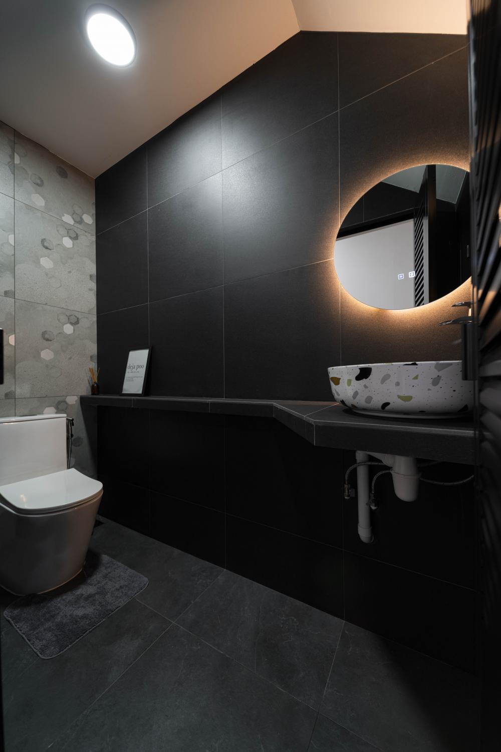 Industrial Bathroom with Countertop and Homogeneous Tiles