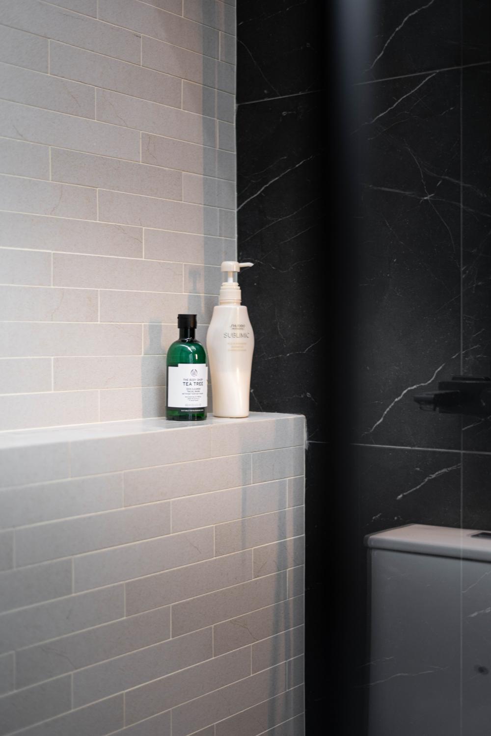 Industrial Bathroom with Countertop and Homogeneous Tiles