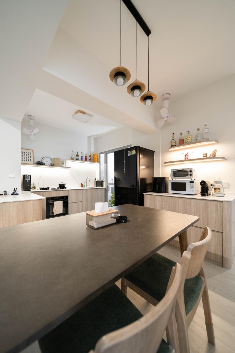 Scandinavian Dining Room with Ceiling Light and Propeller Fan