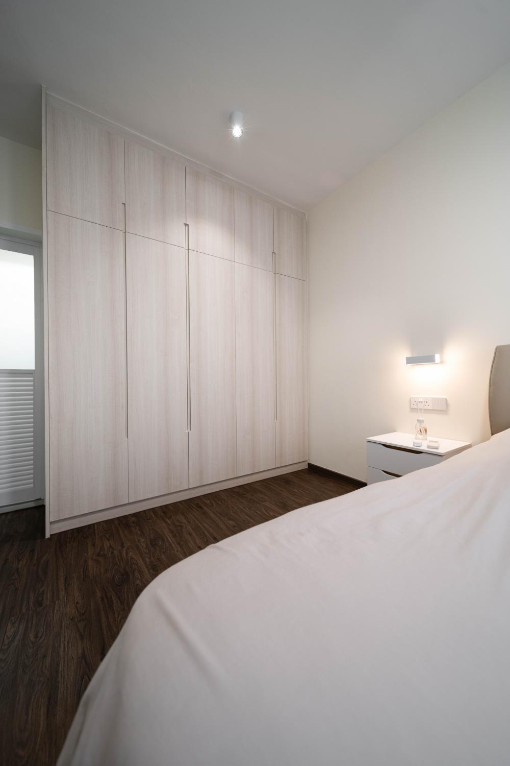 Scandinavian Bedroom with Vinyl Flooring and Ceiling Light