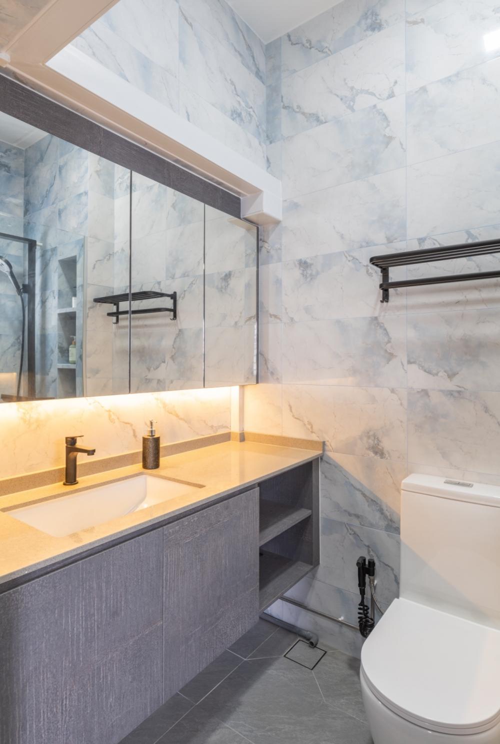 Vintage Bathroom with Countertop and Homogeneous Tiles