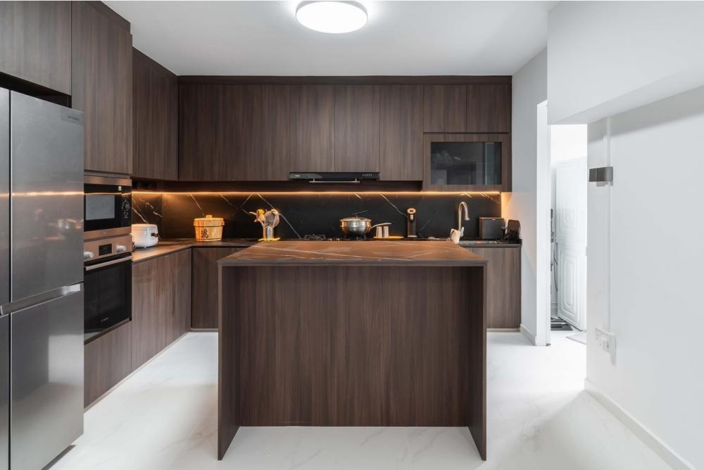 Vintage Kitchen with Countertop and Homogeneous Tiles