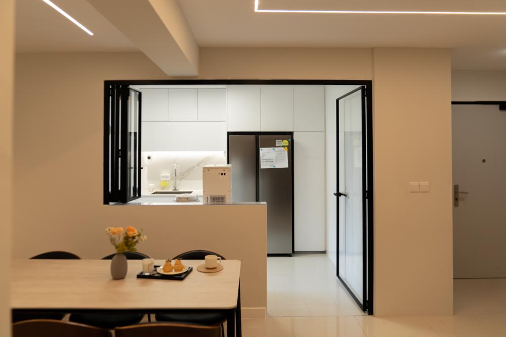Modern Kitchen with Homogeneous Tiles and Open Kitchen