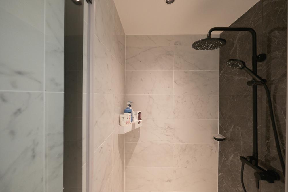 Contemporary Bathroom with Cement Floor and Mirror