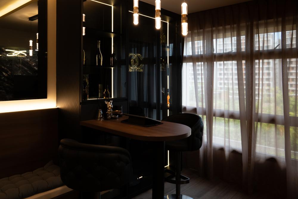 Modern Dining Room with Drop Light and Dining Table