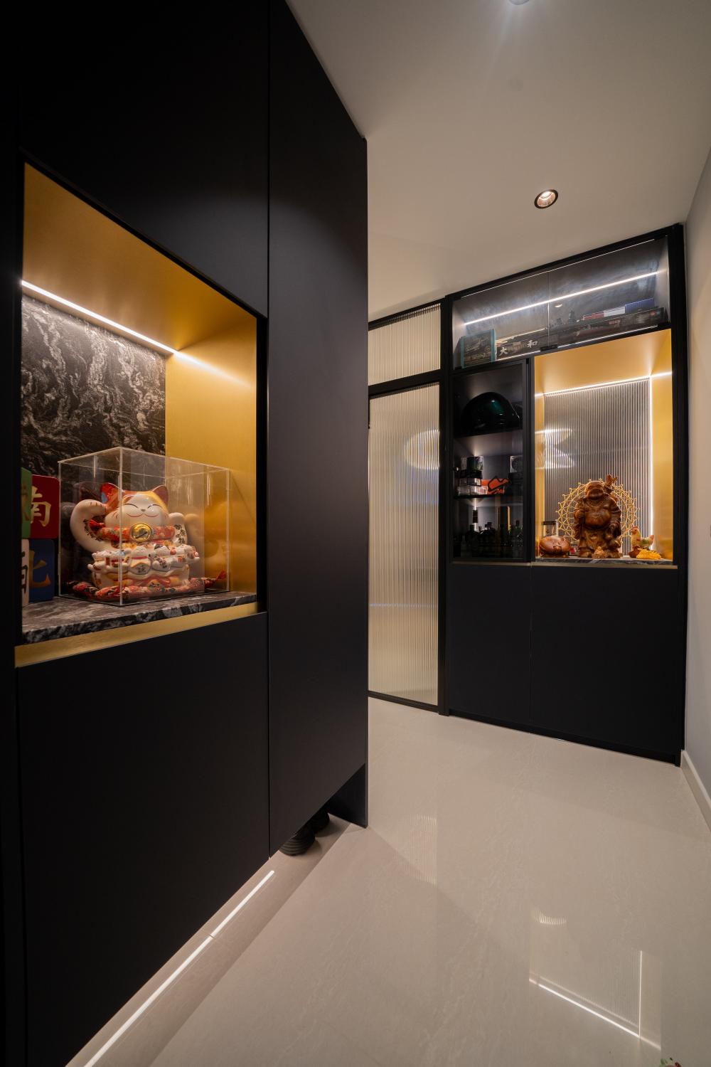 Modern Entryway with Shoe Rack and Small Storage