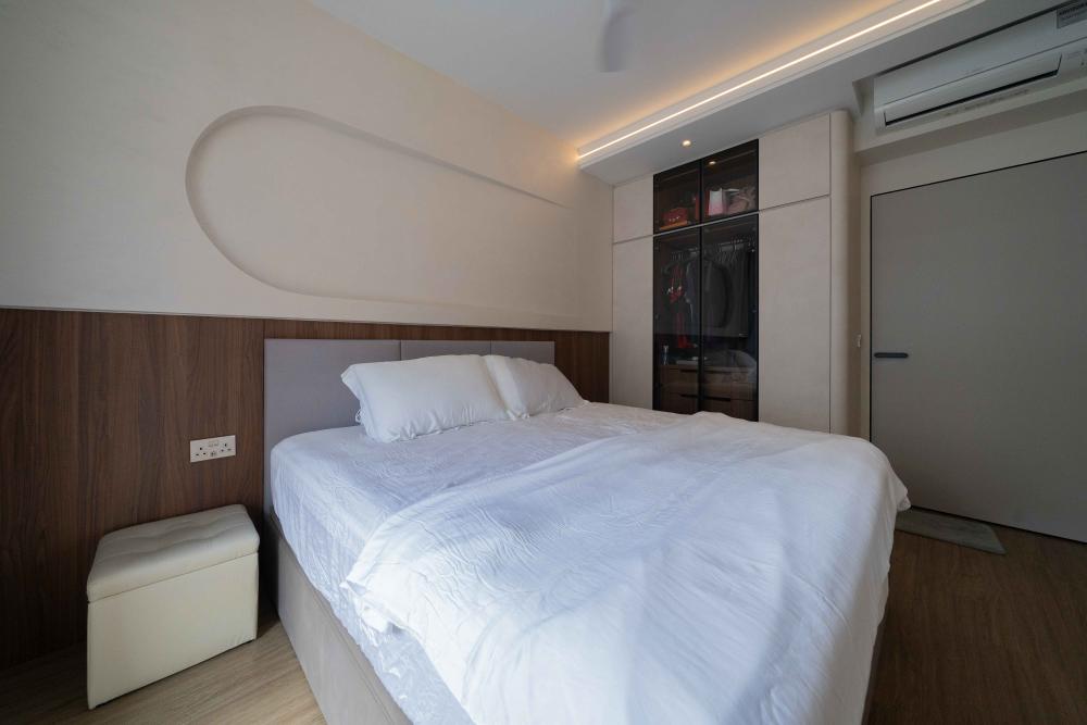 Contemporary Bedroom with Closet and Queen Bed
