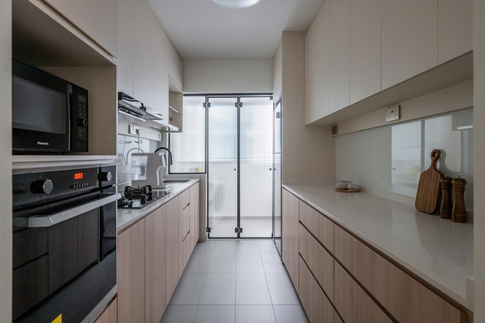 Scandinavian Kitchen with Countertop and Homogeneous Tiles