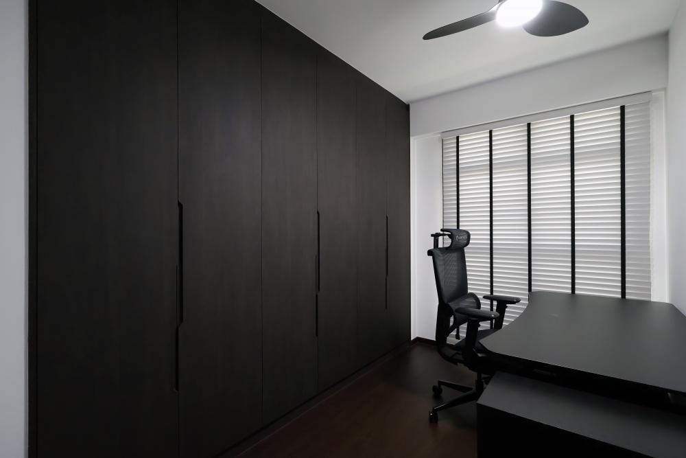 Industrial Home Office with Wardrobe and Desk