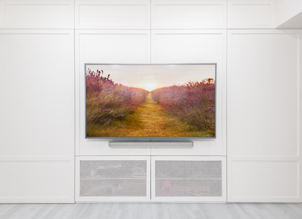 Country Living Room with Vinyl Flooring and TV Console
