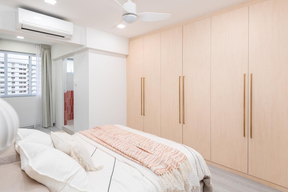 Country Bedroom with Vinyl Flooring and Drop Ceiling