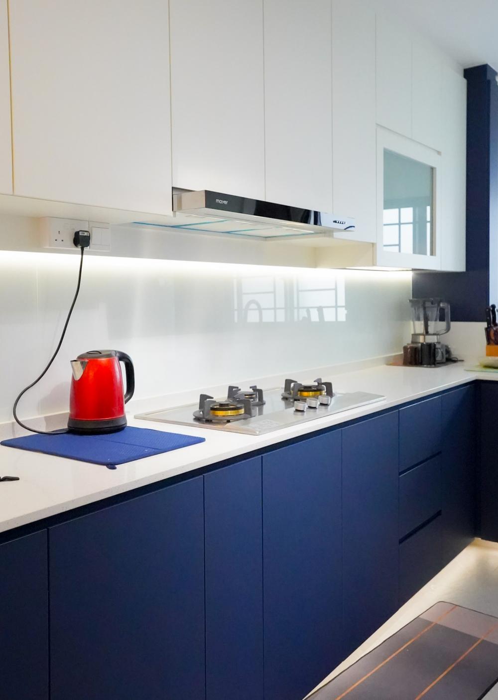 Modern Kitchen with Countertop and Kitchen Window