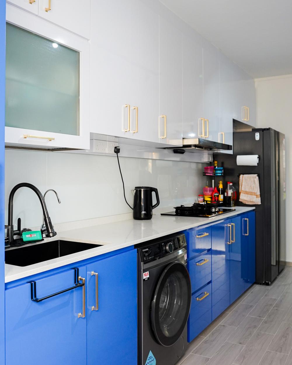Modern Kitchen with Countertop and Vinyl Flooring