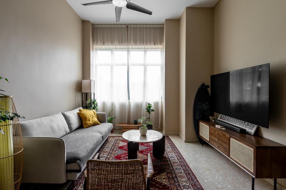 Vintage Living Room with TV Console and Carpet