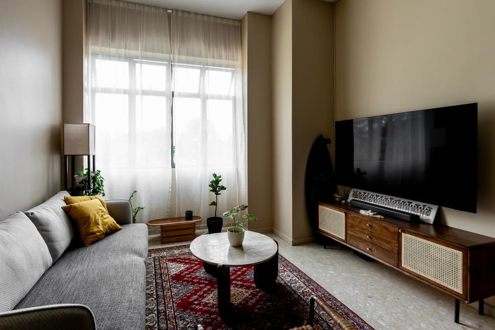 Vintage Living Room with TV Console and Carpet