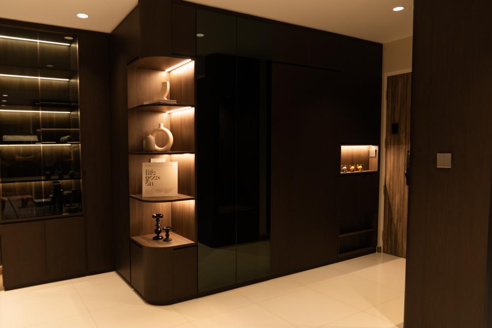 Modern Entryway with Mirror and Seating Bench