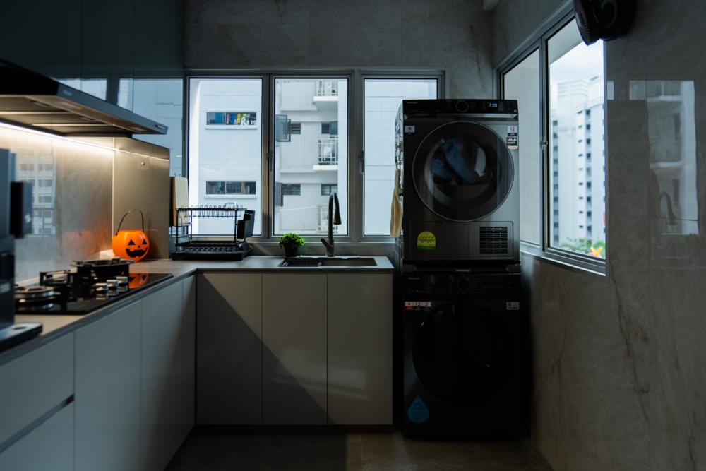 Modern Kitchen with Herringbone Tiling and Kitchen Window