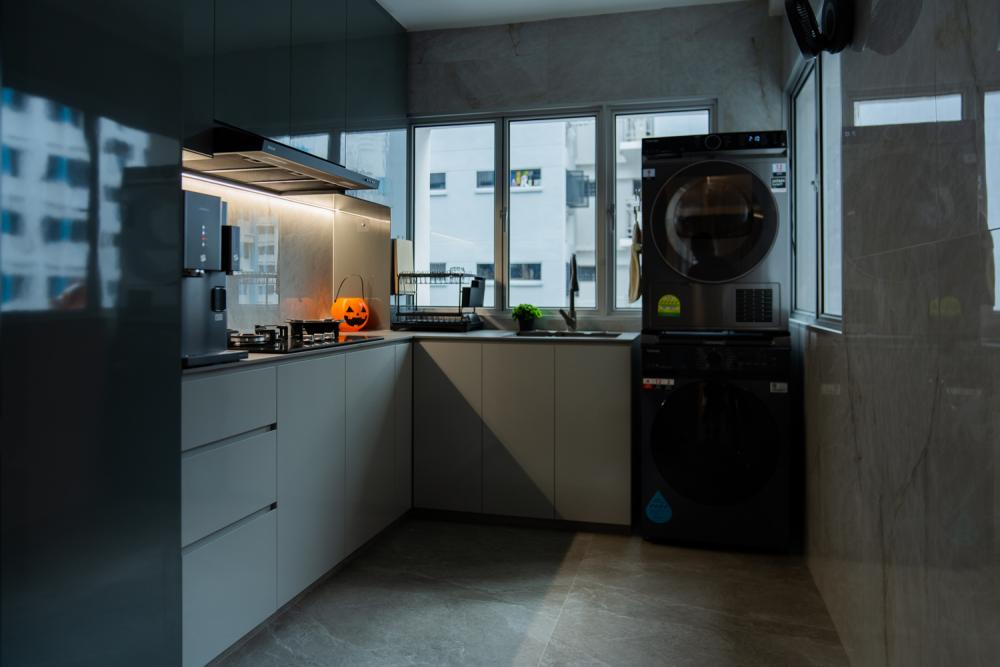 Modern Kitchen with Countertop and Open Kitchen