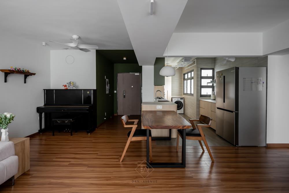 Transitional Dining Room with Vinyl Flooring and Homogeneous Tiles