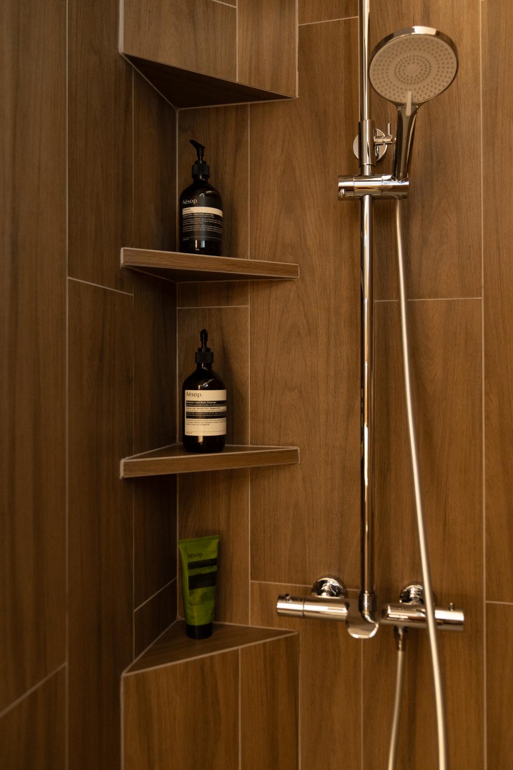 Scandinavian Bathroom with Shower Screen and Rainshower