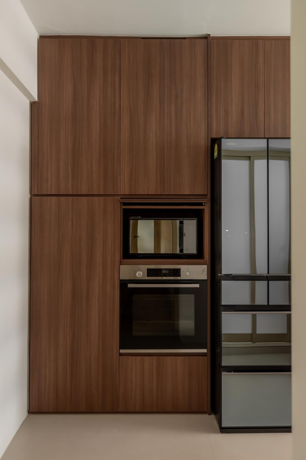 Minimalist Kitchen with Kitchen Accessories and Storage Cabinets
