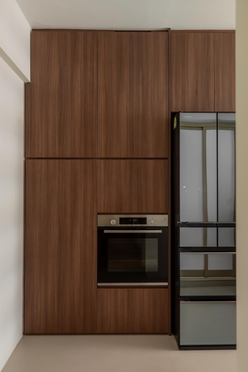 Minimalist Kitchen with Kitchen Accessories and Storage Cabinets