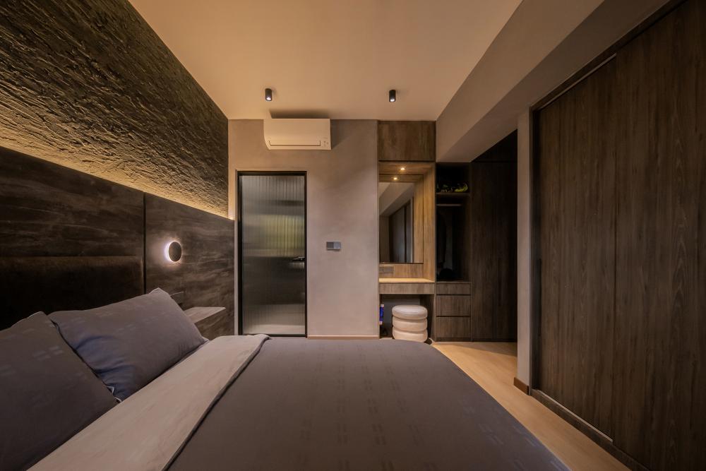 Scandinavian Bedroom with Queen Bed and Bed