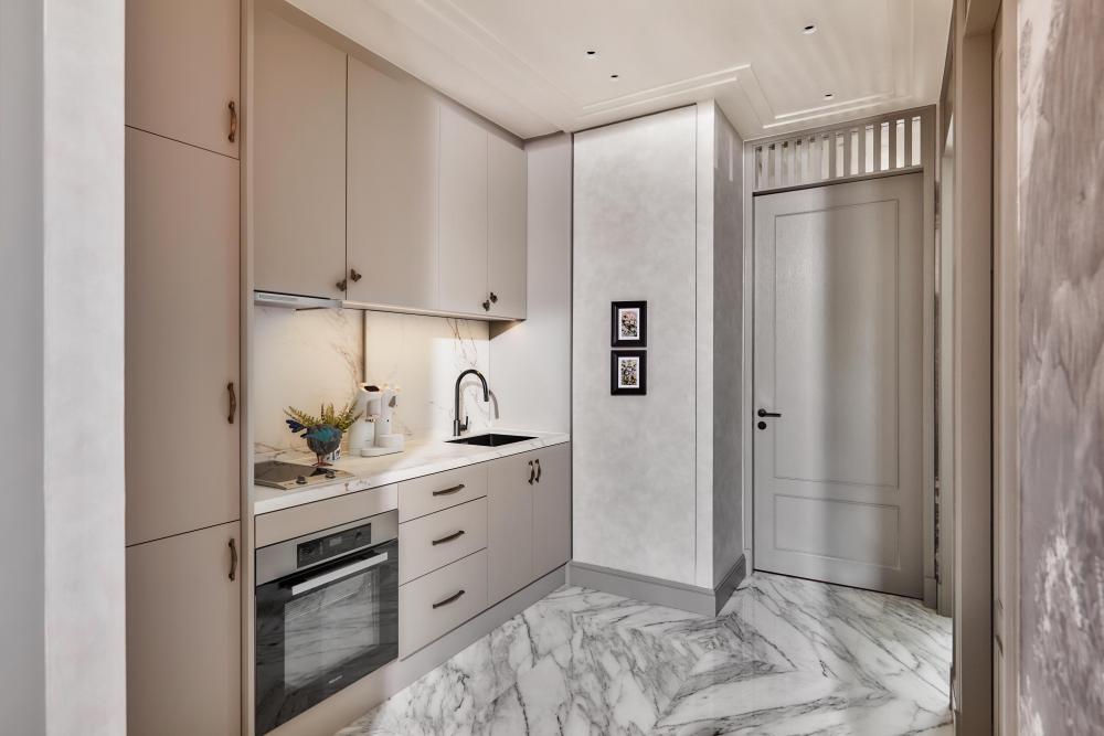 Modern Kitchen with Countertop and Open Kitchen