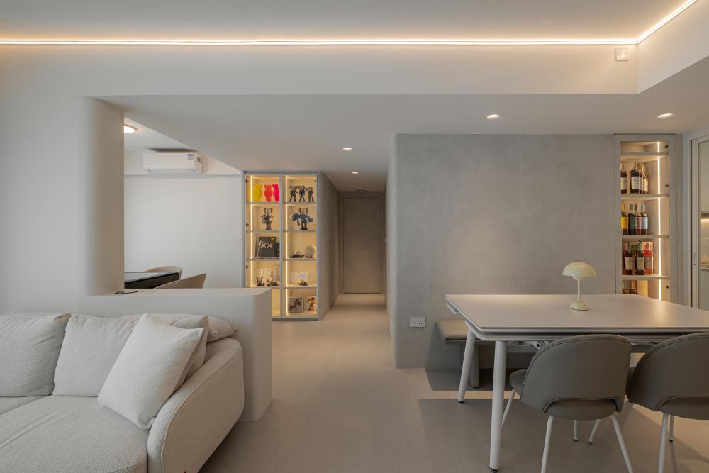 Modern Living Room with Glass Door and Sofa