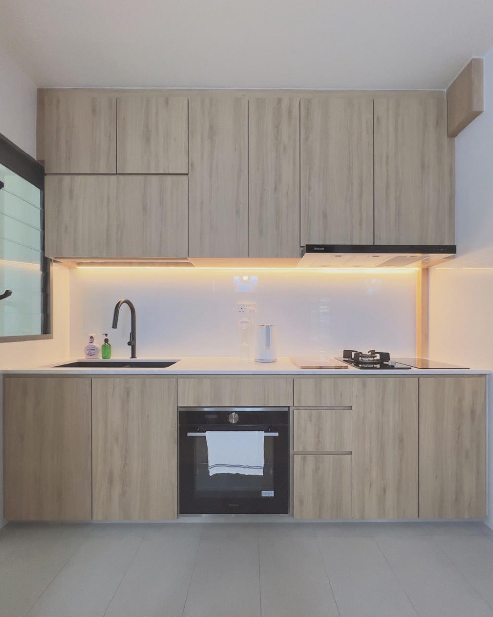 Scandinavian Kitchen with Countertop and Kitchen Island