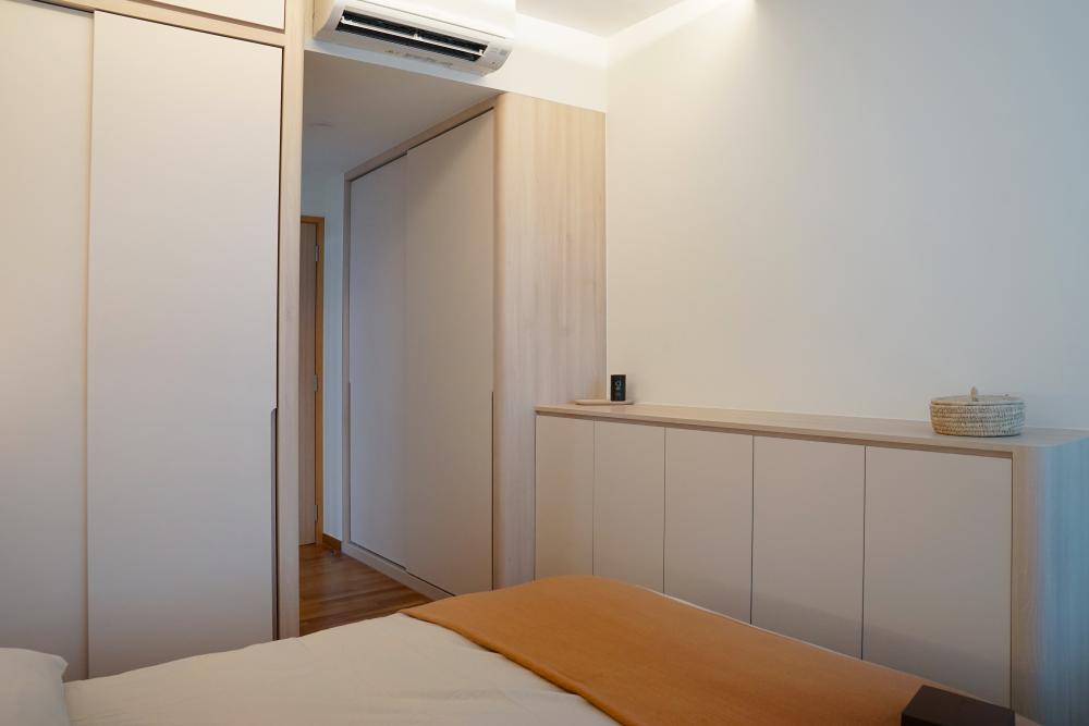 Modern Bedroom with Bed and Lighting