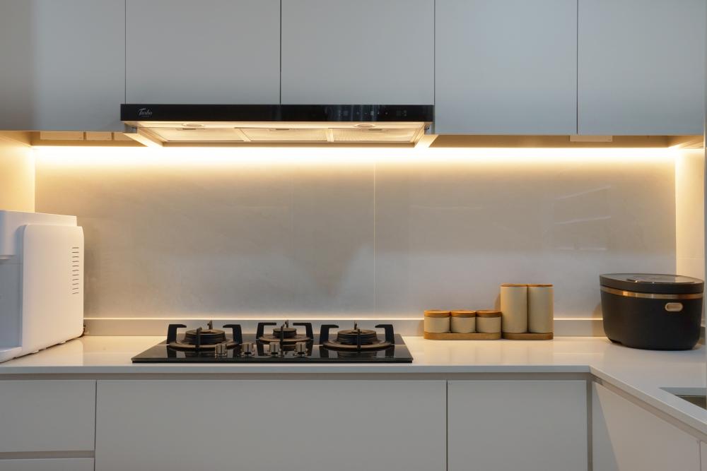 Modern Kitchen with Kitchen Accessories and Kitchen Cabinets