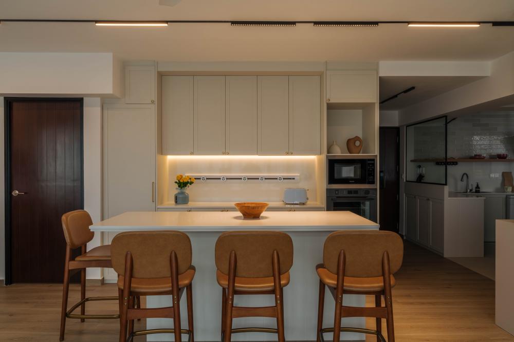 Scandinavian Kitchen with Kitchen Island and Open Kitchen