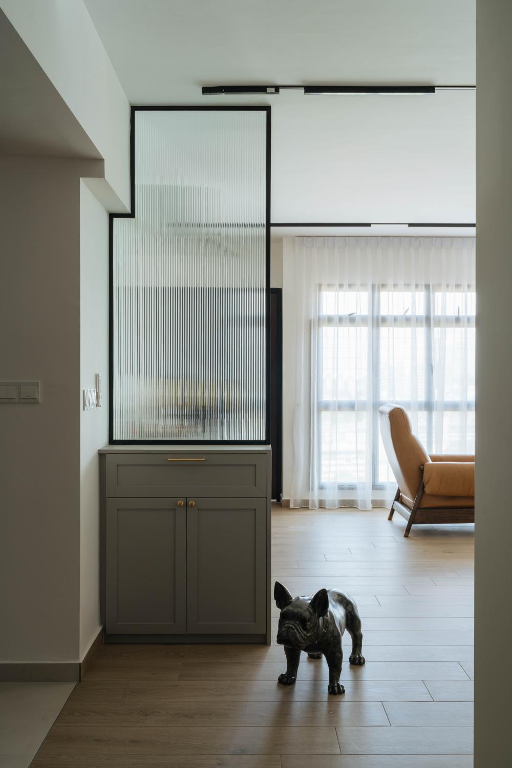 Scandinavian Living Room with Vinyl Flooring and Wood Flooring