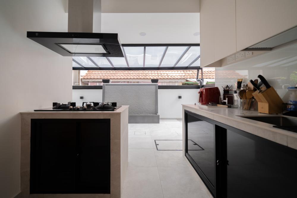 Modern Kitchen with Countertop and Kitchen Island