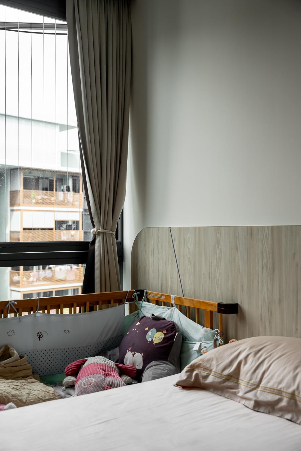 Modern Bedroom with Cupboard and Bed