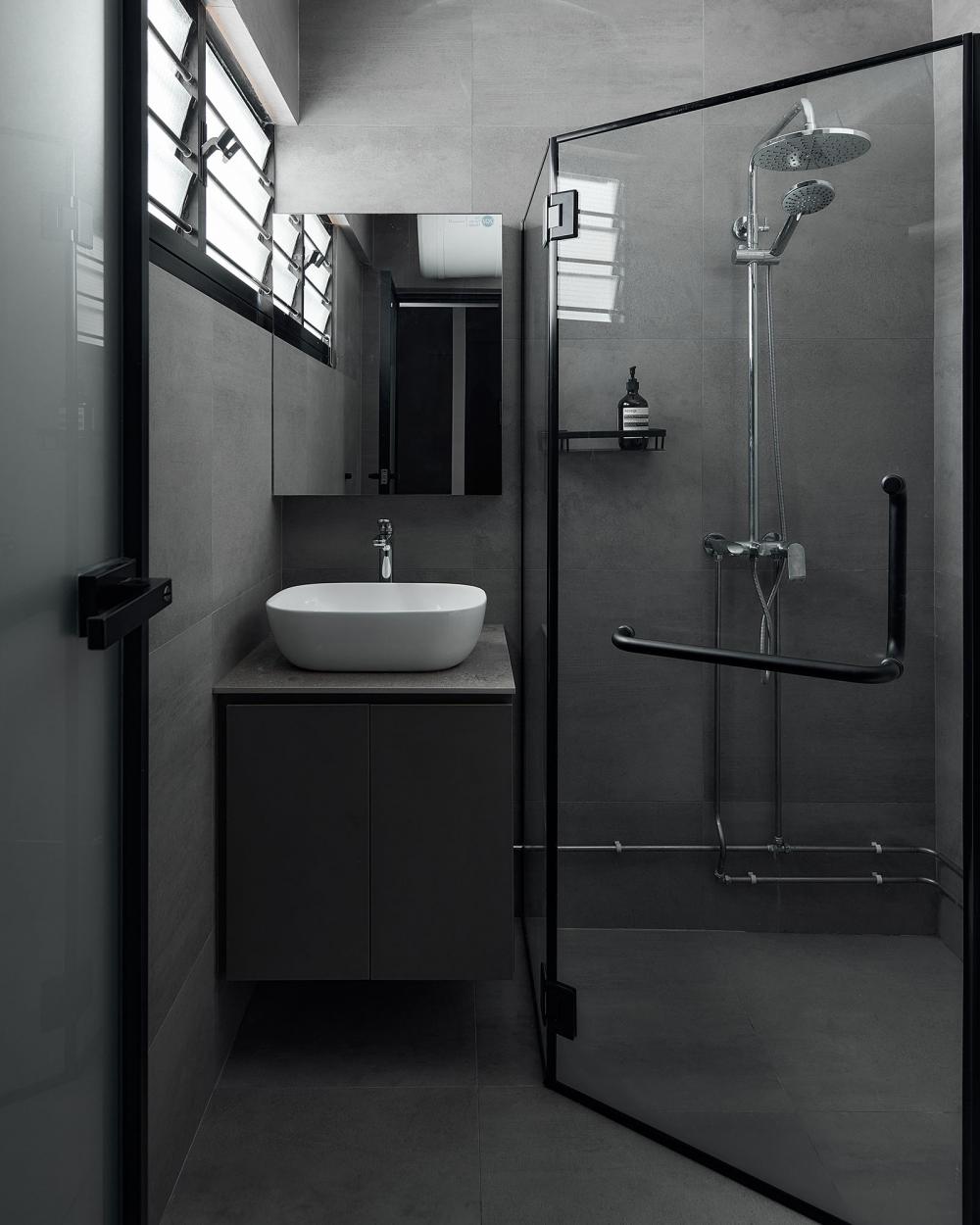 Contemporary Bathroom with Countertop and Shower Screen