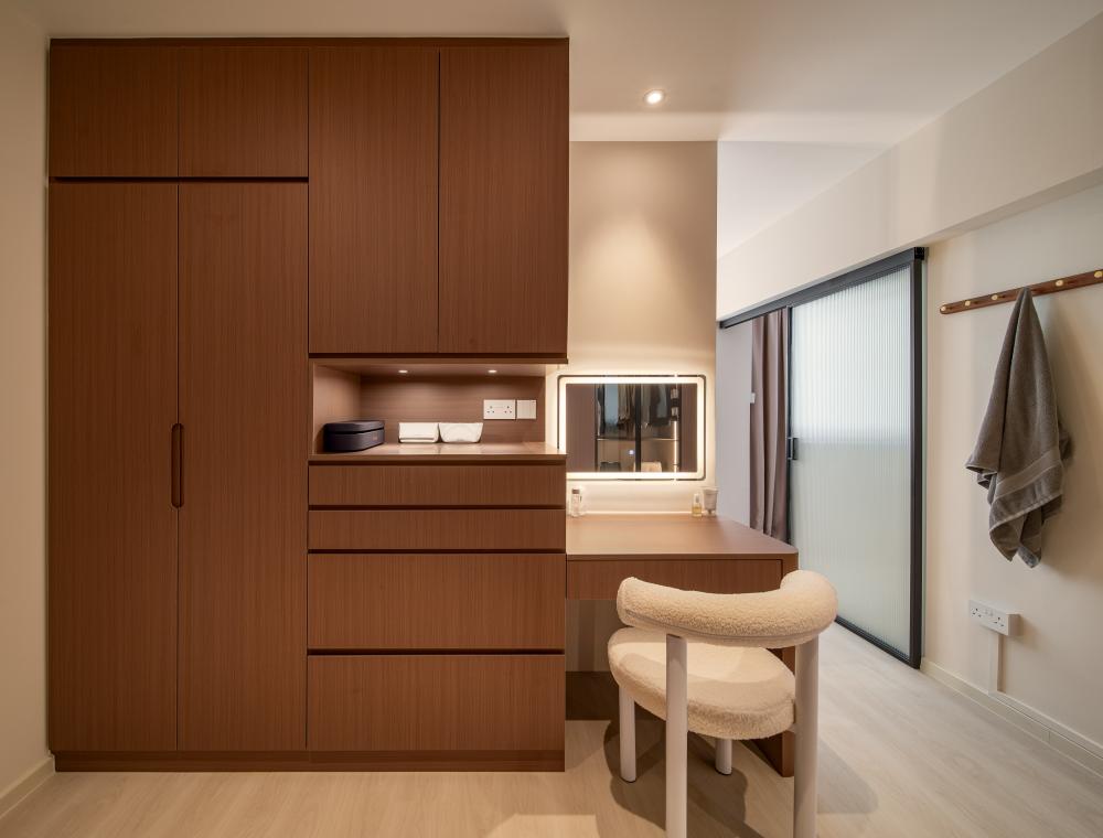 Modern Bedroom with Vinyl Flooring and Drop Ceiling