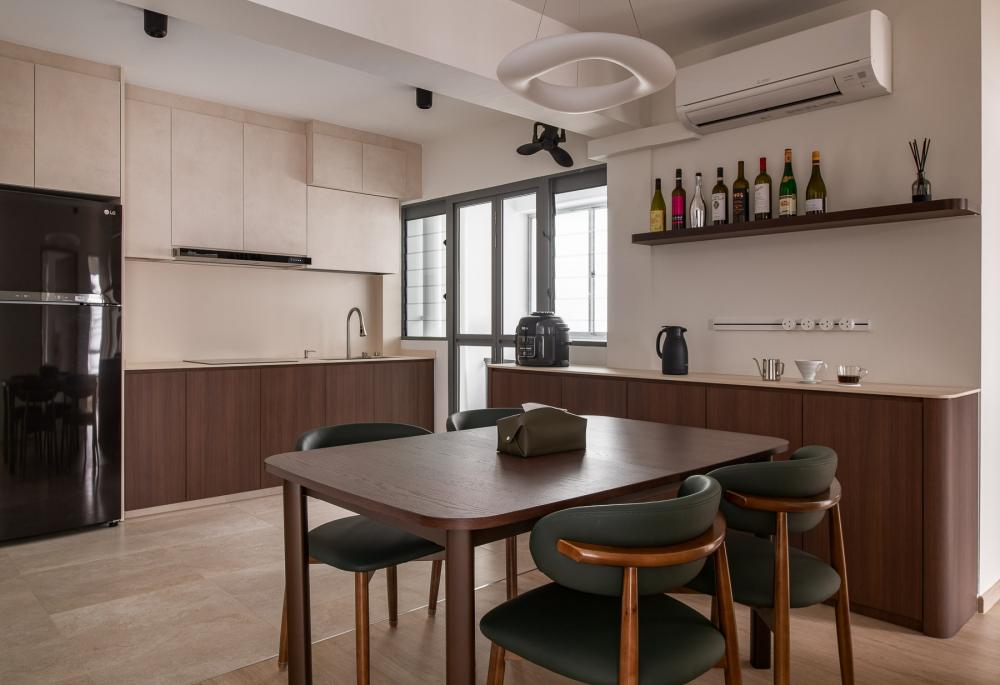 Modern Kitchen with Countertop and Kitchen Island