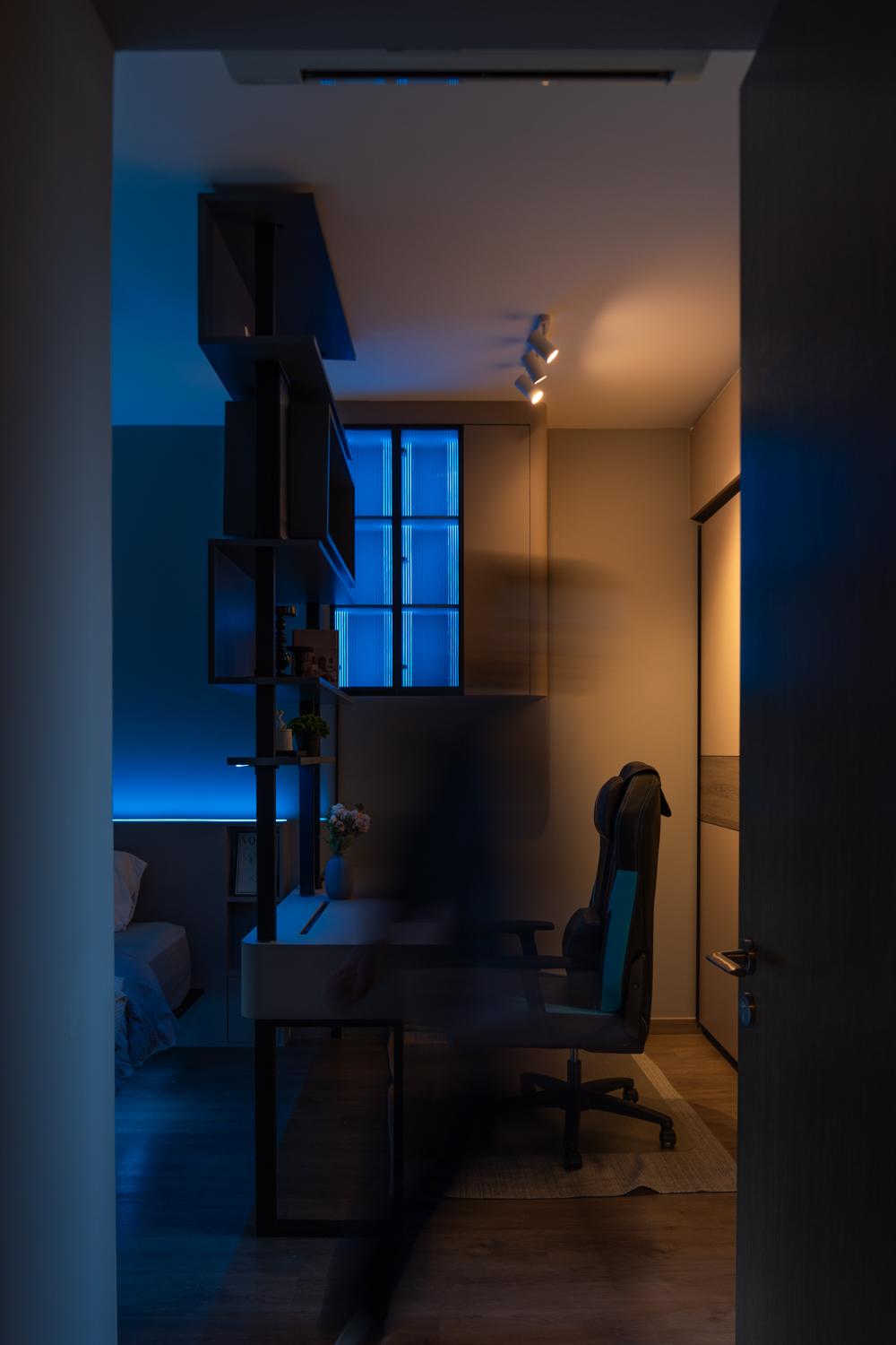 Modern Bedroom with Wardrobe and Sliding Wardrobe