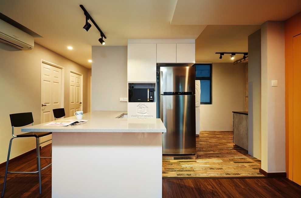 Vintage Kitchen with Vinyl Flooring and Herringbone Tiling