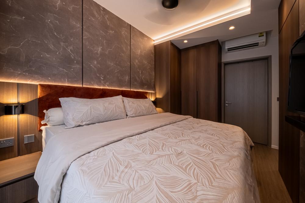 Contemporary Bedroom with Vinyl Flooring and Ceiling Light