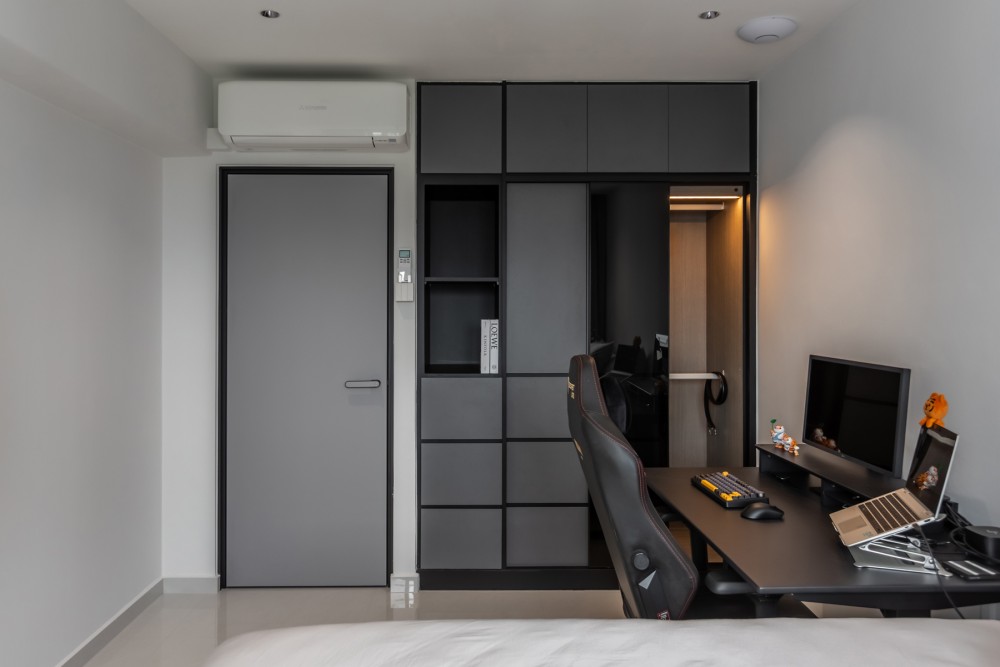 Contemporary Bedroom with Wardrobe and Sliding Wardrobe