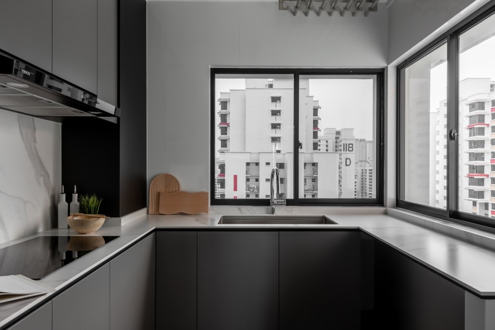 Contemporary Kitchen with Countertop and Kitchen Window